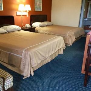 Hotels near Four States Fair - Executive Inn Texarkana