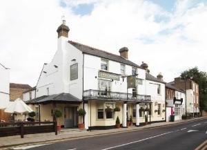 Flower Pot Hotel, Shepperton