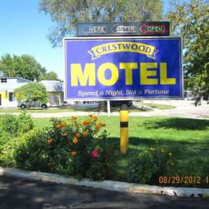 Crestwood Motel