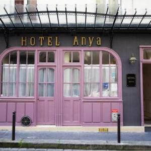 Hotels near Le Badaboum Paris - Hotel Anya