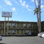Hotels near The UC Theatre - Civic Center Lodge / Lake Merritt BART