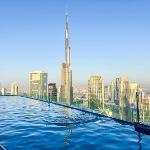 New Luxury SeaView 2Bed - Spectacular Rooftop Infinity Pool Bar & Burj Views!