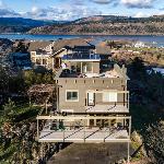 Hazel House 30 day minimum Hood River