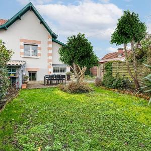 Maison arcachonnaise 3 ch. jardin proche plage et commerces WIFI