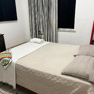 Quarto de Casal em Apto no Centro - só o quarto de casal - apto compartilhado