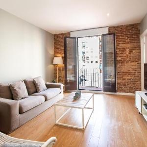 24mal1073-Marvellous 2BR flat near Sagrada Familia