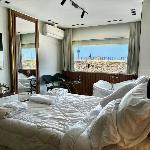 Shiny Pyramids Boutique Hotel