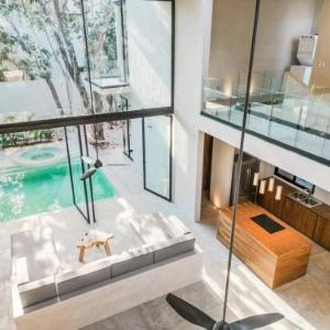 M11 Casa Leto - Luxury Villa in Gated Community