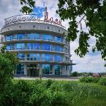 Hotel Mayak - Om Building Omsk 