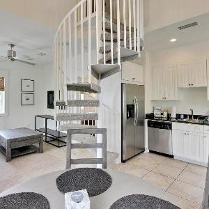 Southern Serenity Carriage House
