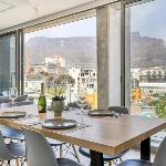 Always-Power Panoramic Mountain View Apartment