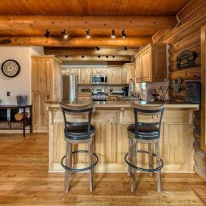 River Cabin Minutes To Town