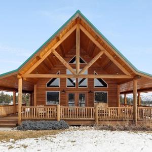 Como Peaks Cabin
