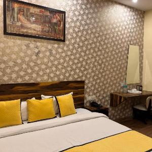 Hotel Sallow Grand