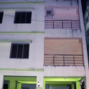 URBAN NEST - 3BHK Serviced Home Stay