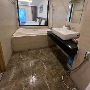 FLC Sea Tower Quy Nhơn-Codotel 5 Sao View Trực Diện Biển-Hồ Bơi 4 Mùa