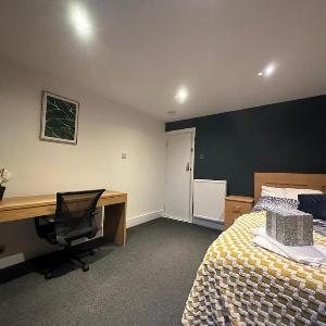 Open Mind Property - Hot Tub 8 Guests & Free Parking