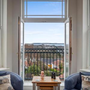 10 Mansion House - Indoor Pool Sea Views Gym