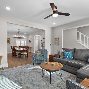 3325 Bright Urban Comfort