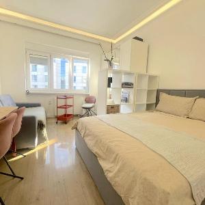 Hilton View Cozy Njegoseva Vracar Apartment - Sleeps 4