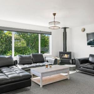 Kensington Gem-Family Getaway