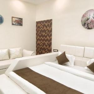 Hotel Devvanshi Vila
