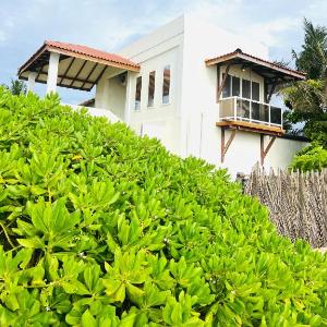 Chanco Beach Hotel and Coworking - Negombo