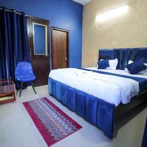 Hotel Spark Inn - Near Motherhood Hospital