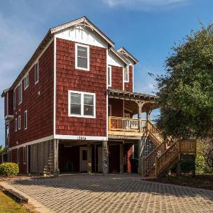 Seaglass Solitude: Oceanside Private Pool Elevator Hot Tub Pool Table