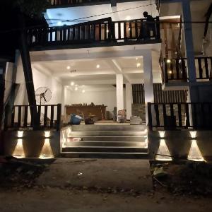 Ari's Seabreeze Villa