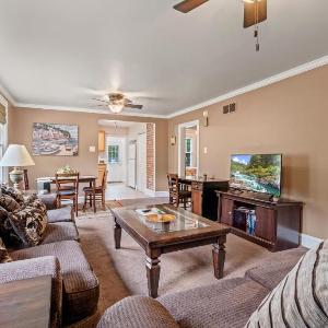 Stay At Our Tasteful Private & Elegant Abode