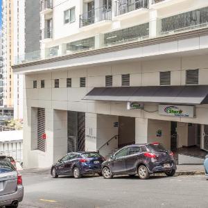 City Verve 2BR Apt with City Views and Wi-Fi