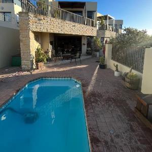 Whispering Waves - Serene Langebaan Getaway with Breathtaking Views