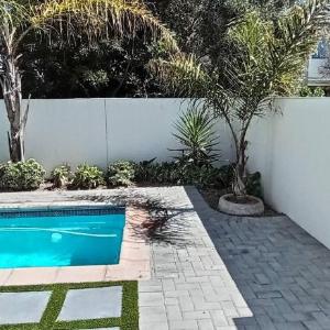 Relax in Style at La Kruger Blue Langebaans Premier Holiday Home