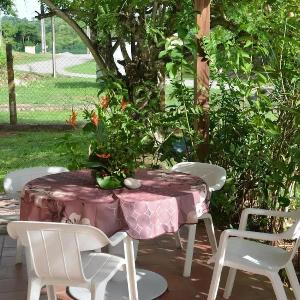 Maison spacieuse à Les Trois-Îlets avec jardin