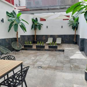 Travel Habitat Ruzafa Green House Terrace