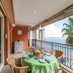 Admiral Plaza Sea View - Happy Rentals