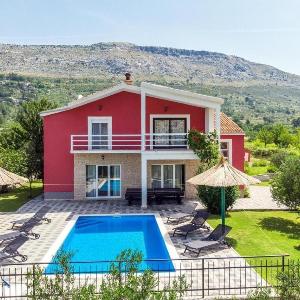 Family friendly house with a swimming pool Srinjine Split - 23950