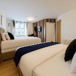 Stylish & Bright Studio in the Heart of Soho Unbeatable Location! No Lift WD8