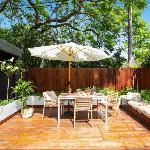 Charming Retreat in Exclusive Glebe Estate 