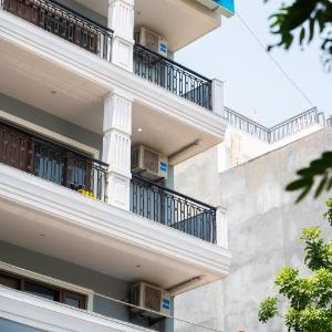 Housr Sector 28 Near to Phase 1 Metro Station