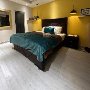 Goldcrest Apartment Lahore