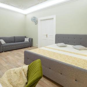 Navratilova Apartment