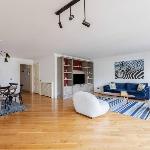 Luxury Modern 3Bed25Bath Central Bright Pad #375