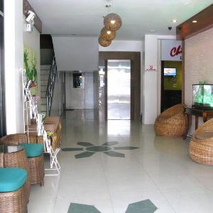 Jade Dragon's Suites