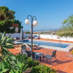 Villa Chalet con Piscina Torrox by Ruralidays