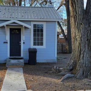 Fully Renovated 1bdrm1ba House