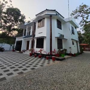 Rock Bottom Pool Villa
