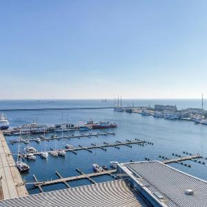 SEA TOWERS Nowoczesne Apartamenty w Gdyni z Pięknym Widokiem i Parkingiem by Noclegi Renters