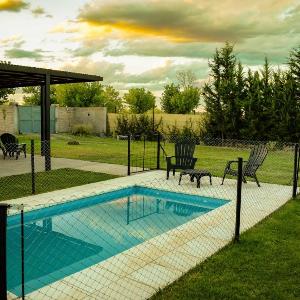 Complejo Zampa - Moderna casa con Pileta y Parque